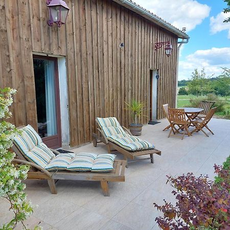 Gite Cosy Grand Confort Dans Un Ecrin De Verdure Agudelle エクステリア 写真