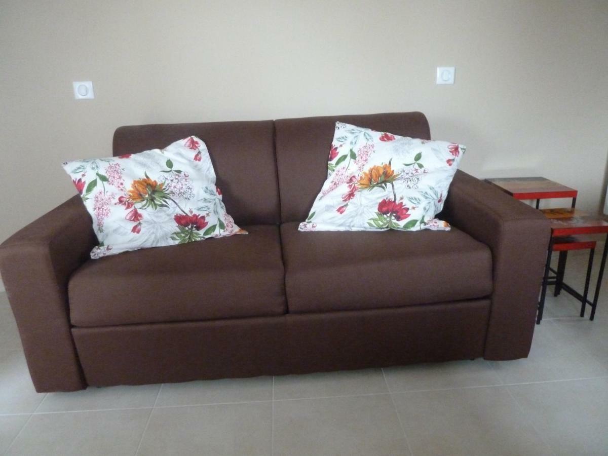 Gite Cosy Grand Confort Dans Un Ecrin De Verdure Agudelle エクステリア 写真