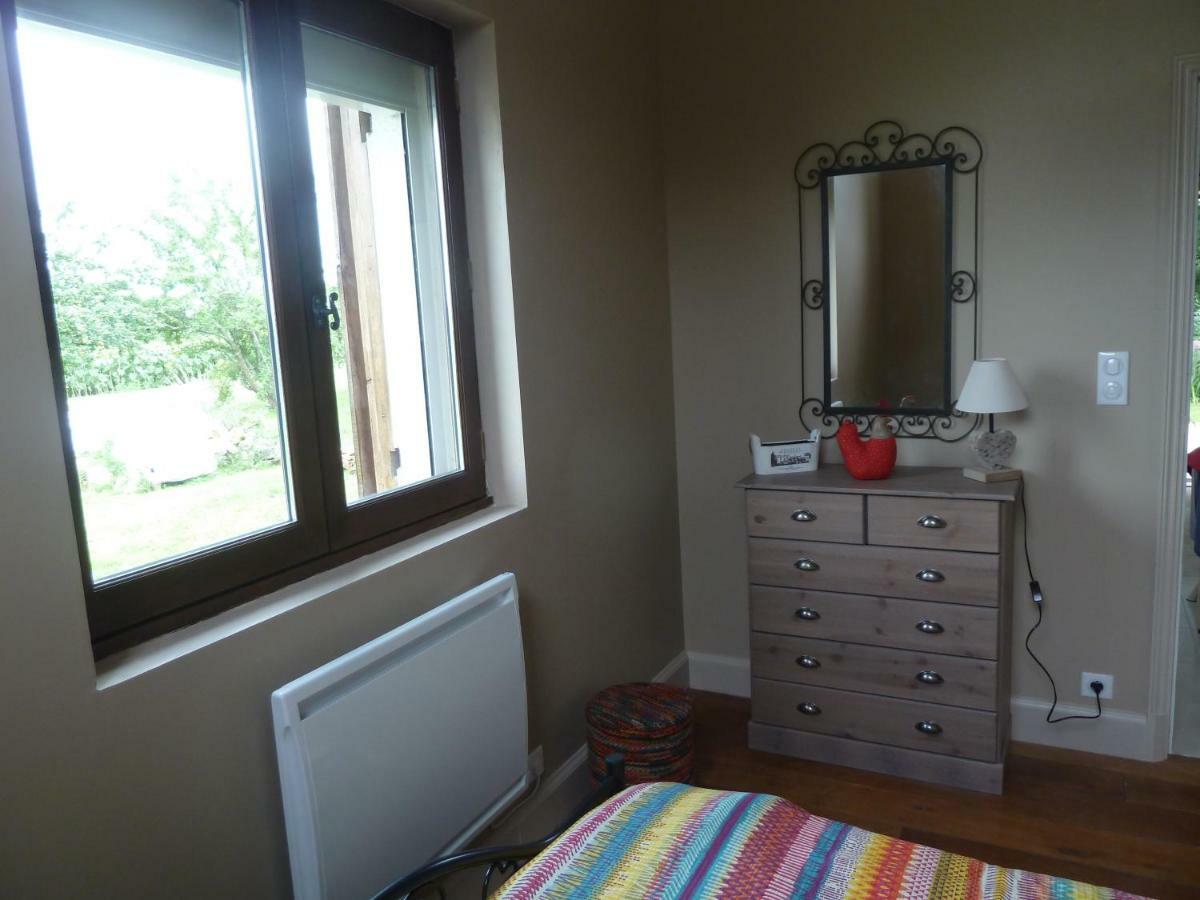 Gite Cosy Grand Confort Dans Un Ecrin De Verdure Agudelle エクステリア 写真